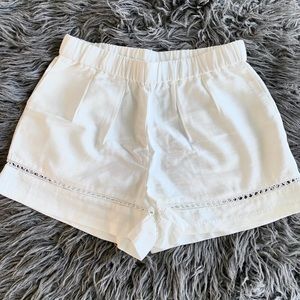 New w/o tag , never worn 🤩 BB Dakota Lace accent Shorts XS/S